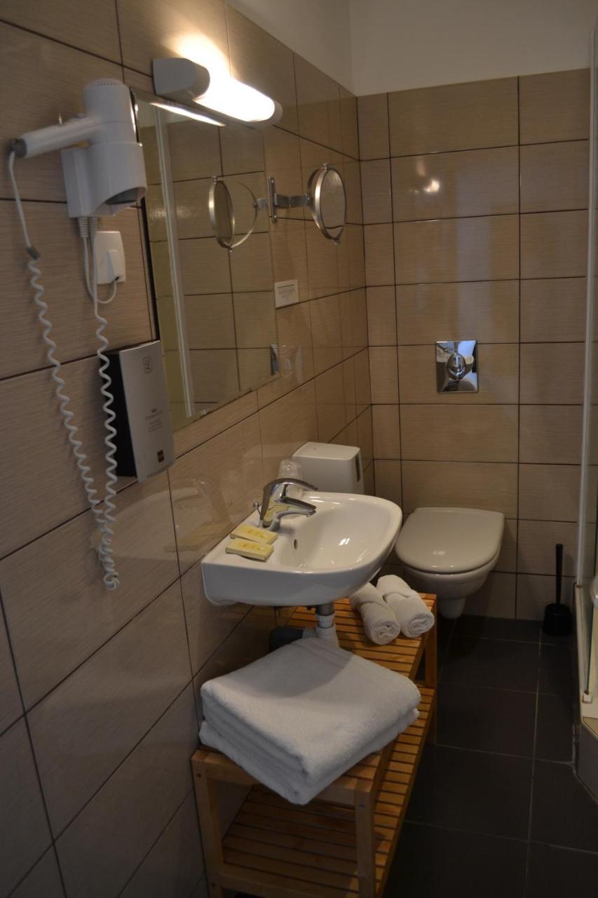 Hotel La Porte Saint Pierre-Logis Hotel Intra Muros Екстер'єр фото